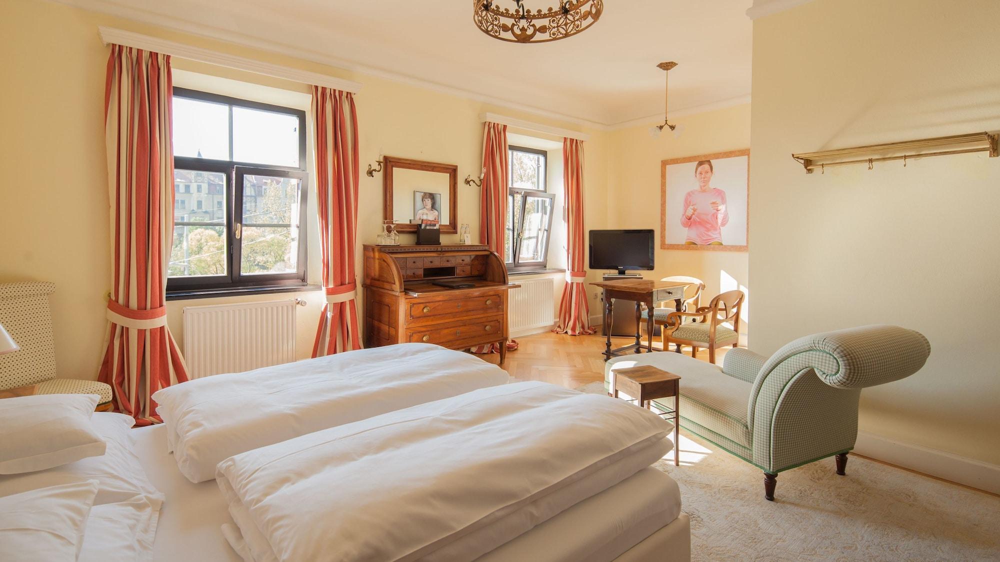 Schlossberghotel غراتس المظهر الخارجي الصورة A room at the Hotel Axelmannstein
