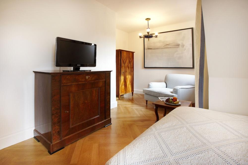 Schlossberghotel غراتس المظهر الخارجي الصورة A room at the Hotel