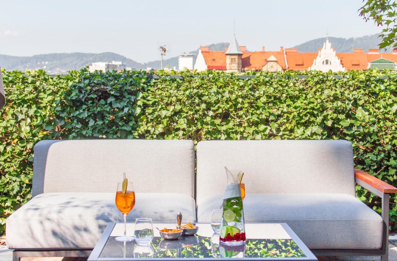 Schlossberghotel غراتس المظهر الخارجي الصورة The rooftop terrace