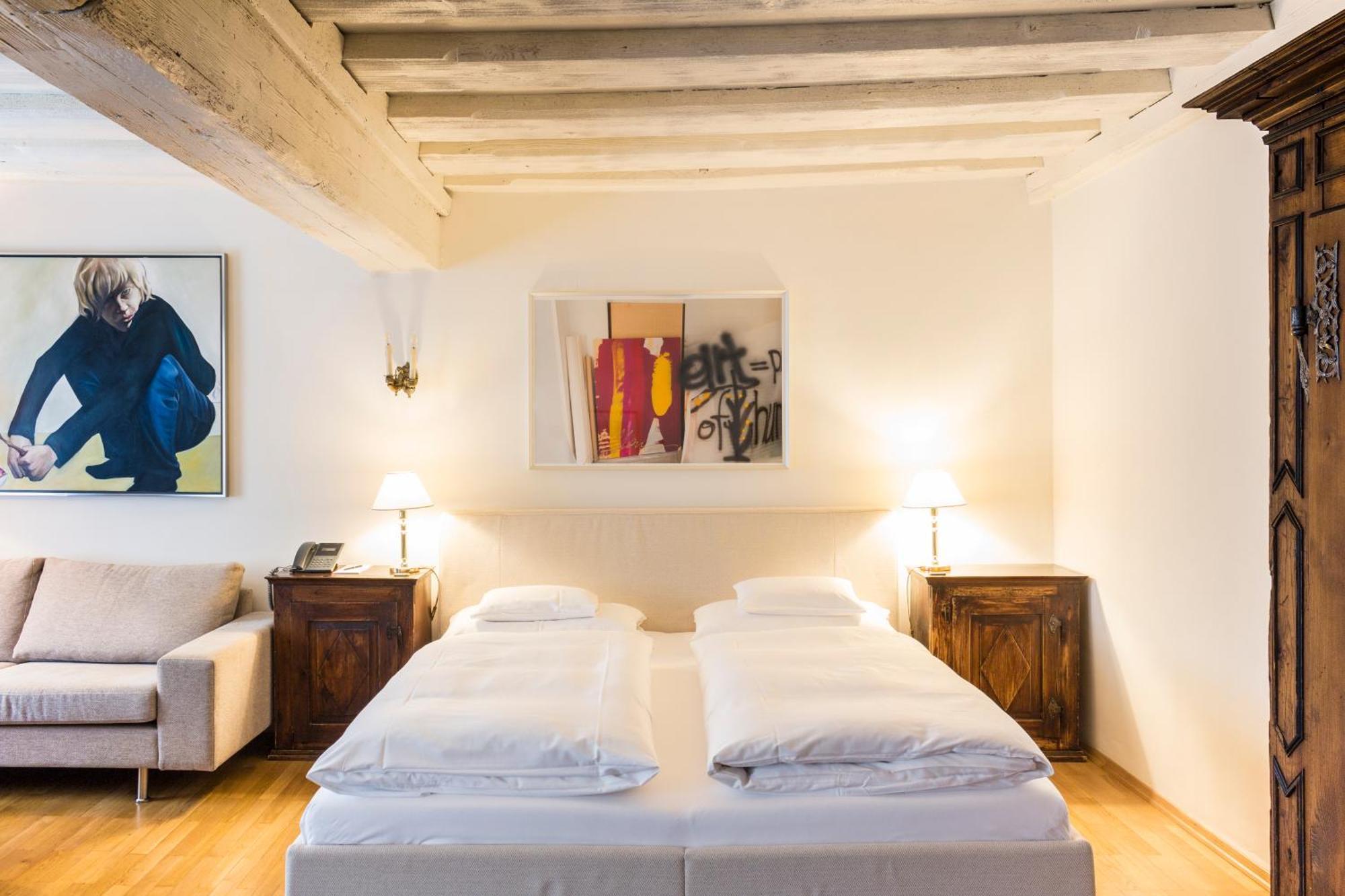 Schlossberghotel غراتس المظهر الخارجي الصورة A room at the hotel